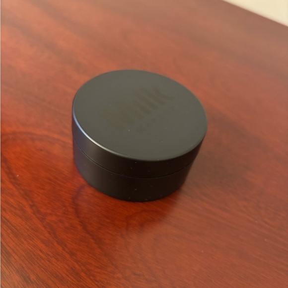 Milk Makeup Pore eclipse Translucent light loose Setting powder - Picture 7 of 16